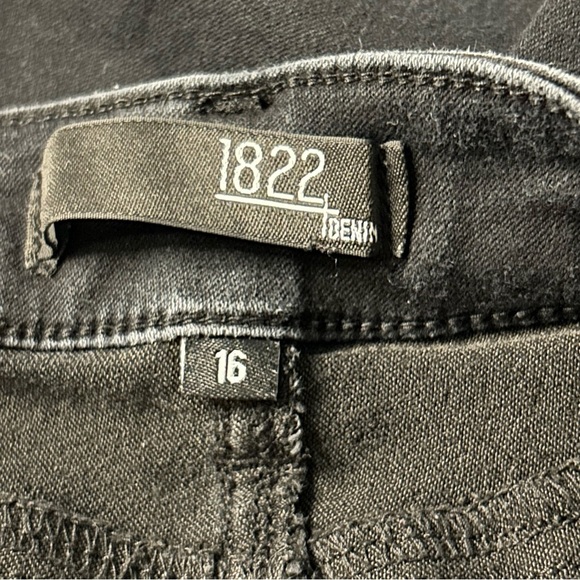 1822 Denim Women's Cropped Black Jeans Size 16 - Picture 5 of 6
